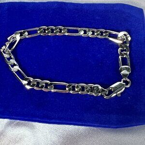 NWOT 5mm Figaro Chain Bracelet Silver Tone 7 3/4" Length Unisex